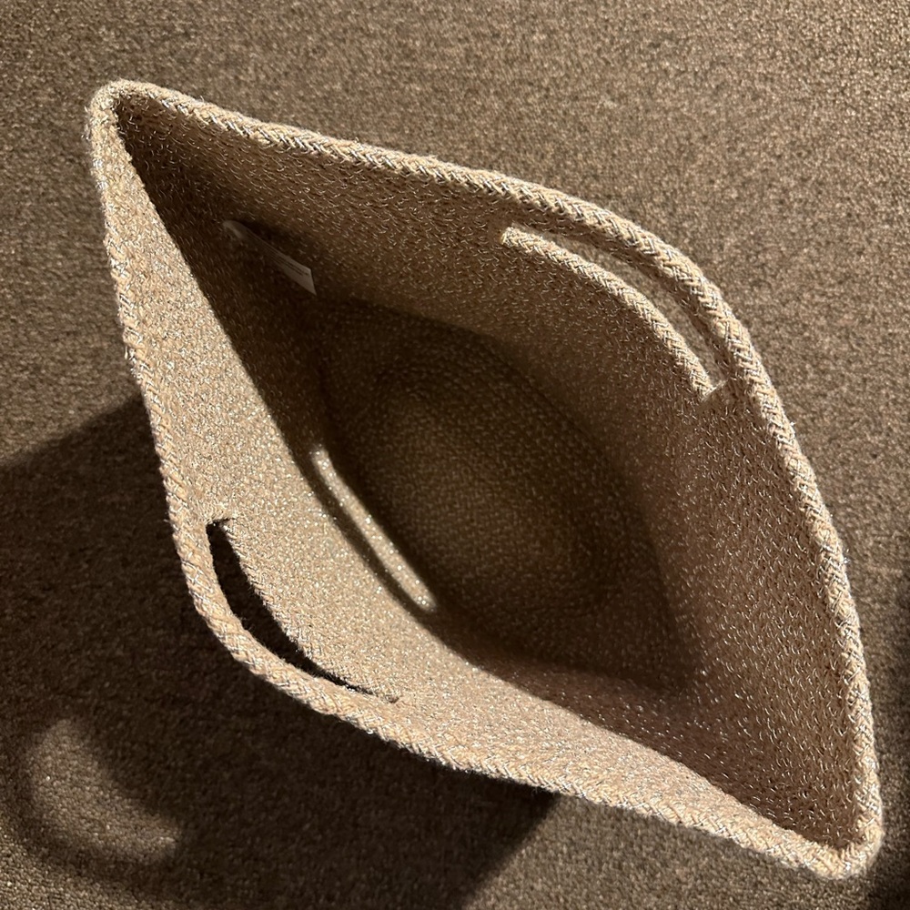 Metallic Thread Beach Bag - Picture 3 of 4